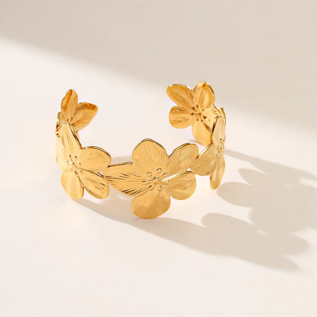 Flowers Opening Titanium Steel Bracelet