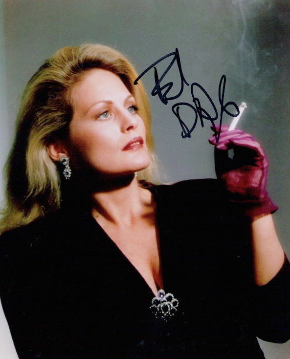 Beverly D'Angelo signed 8x10 Photo Poster painting In-person