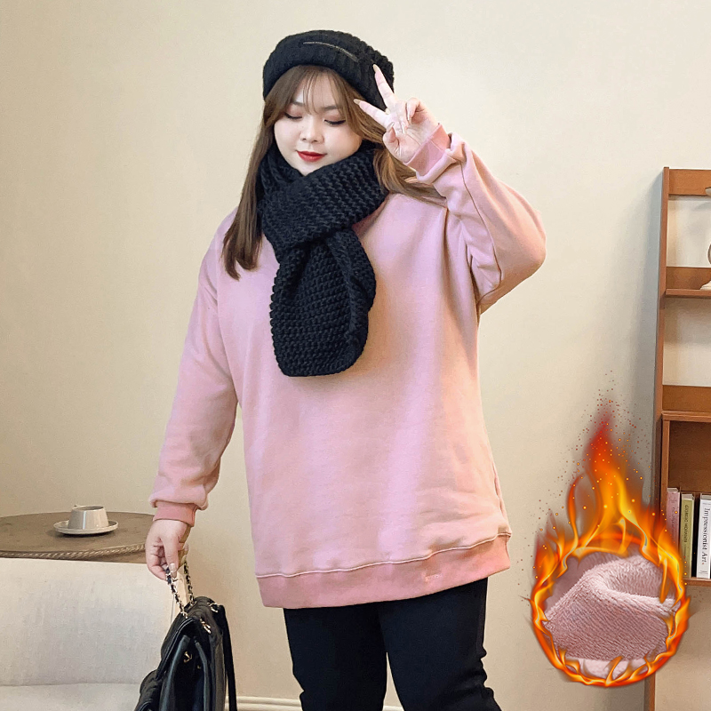 Chic Plus-Size Embroidered Fleece Sweatshirt - Cozy Fall/Winter Wear