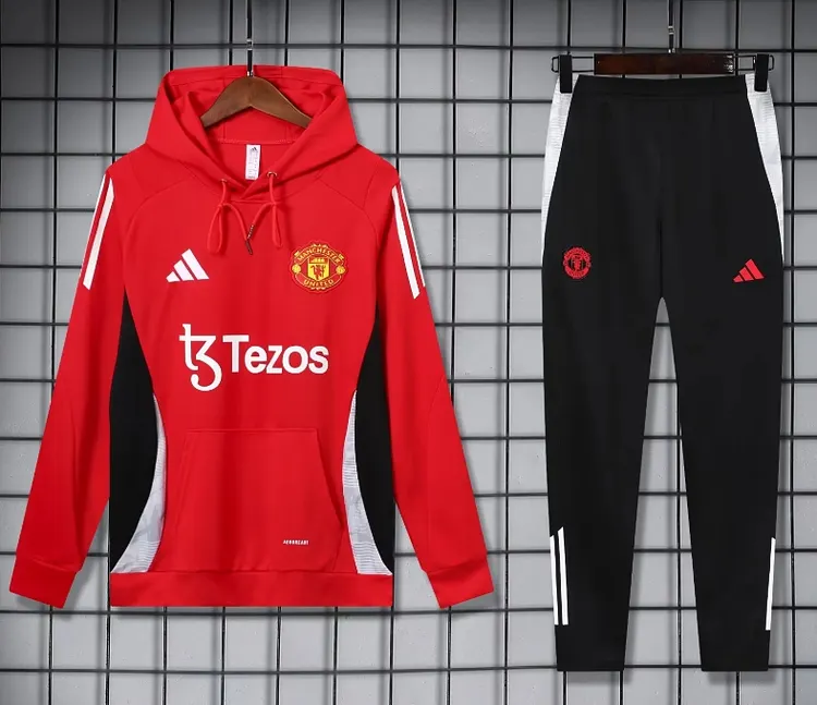 25-26 season Manchester United training hooded training jersey