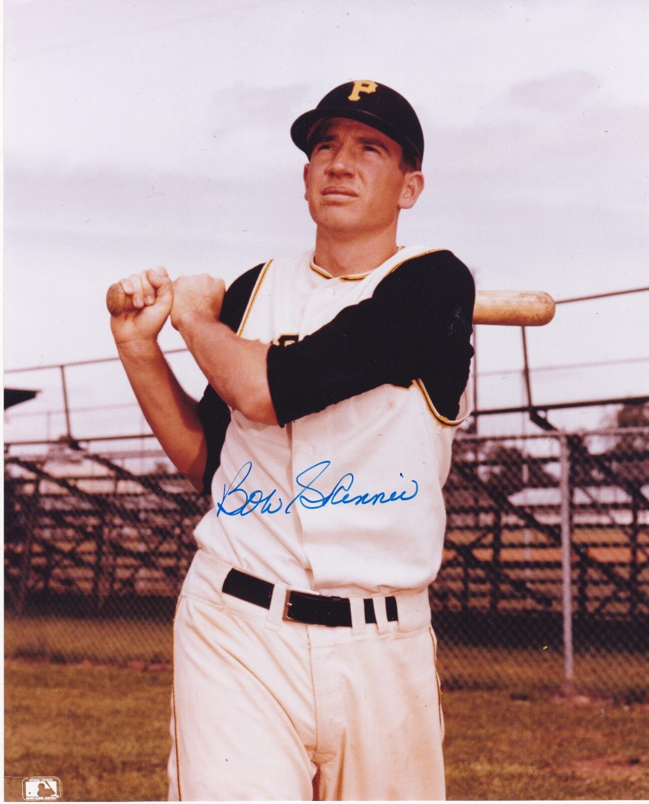 BOB SKINNER PITTSBURGH PIRATES ACTION SIGNED 8x10