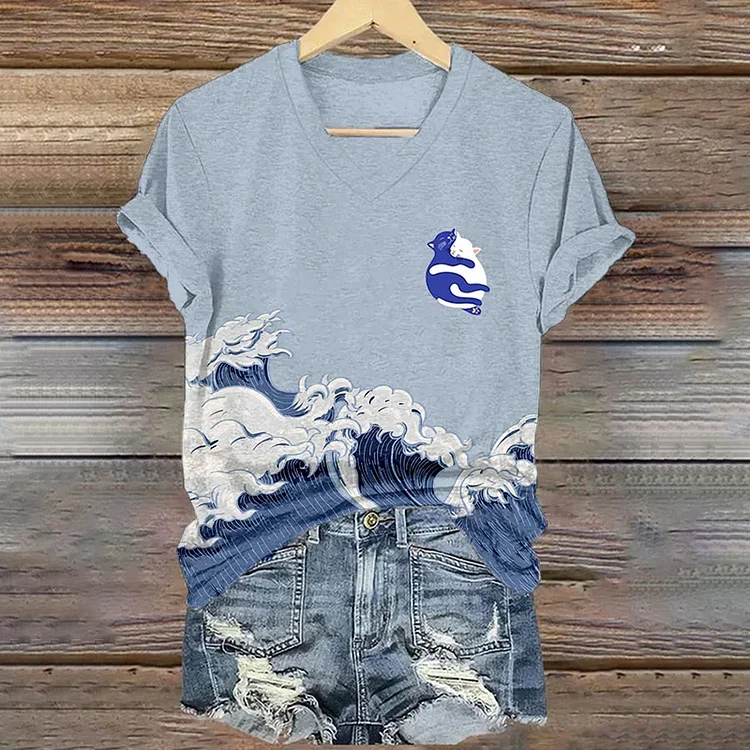 Women's The Blue Wave Cat Crew Neck T-Shirt