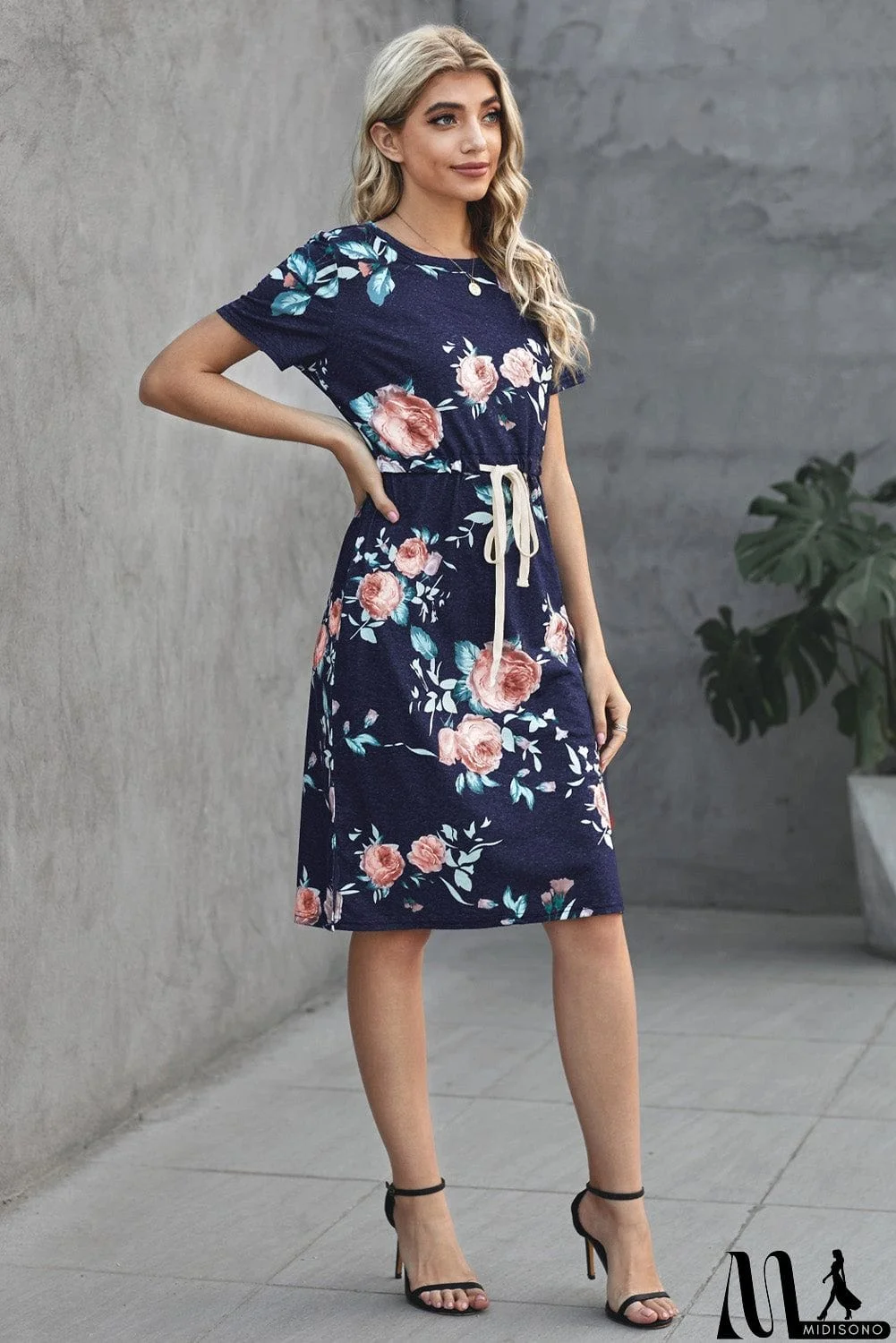 MidiSono - Casual Navy Blue Short Sleeve Pocketed Drawstring Midi Floral Dress