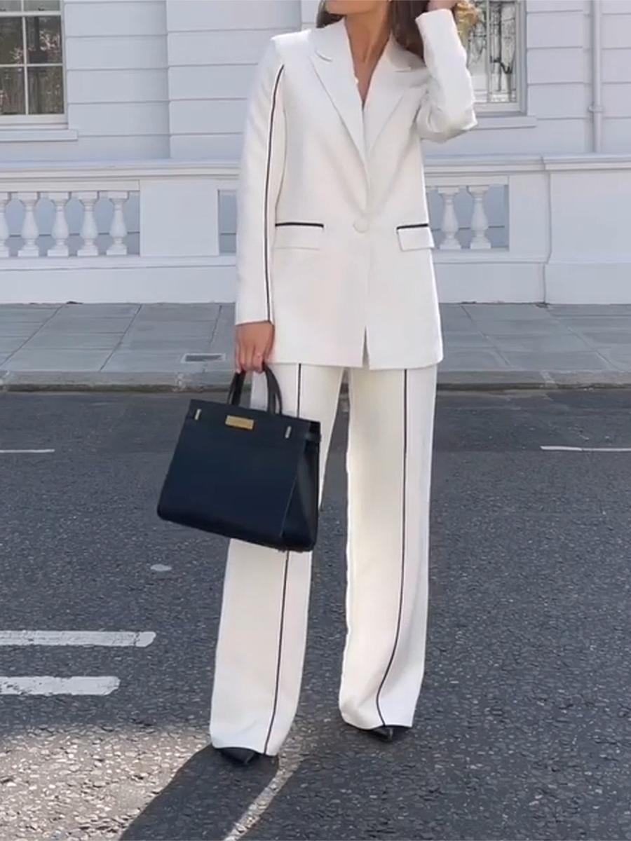 Line Blazer and Pants Two-piece Suit