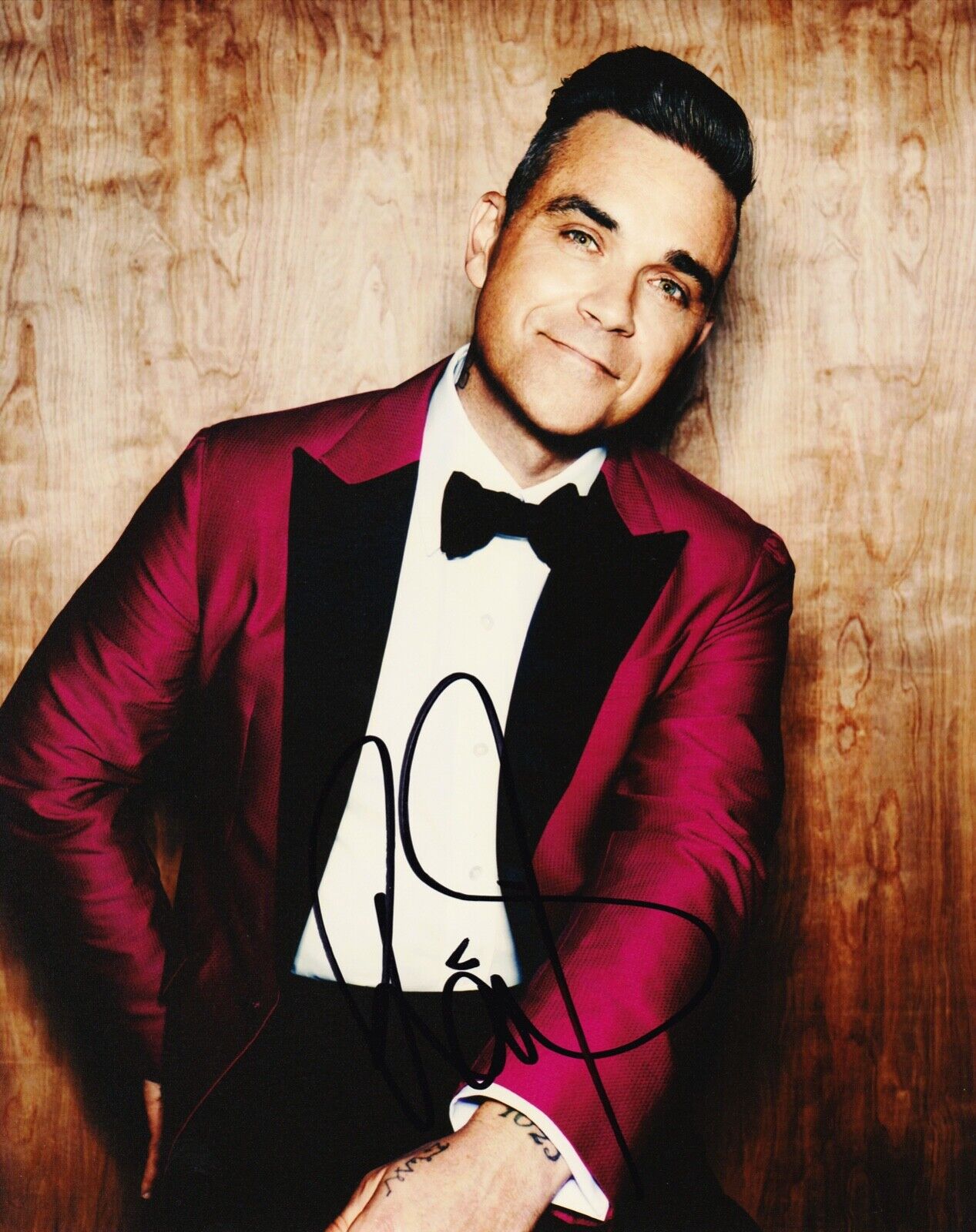 Robbie Williams Signed 10X8 Photo Poster painting Take That Genuine SIGNATURE AFTAL COA (B)