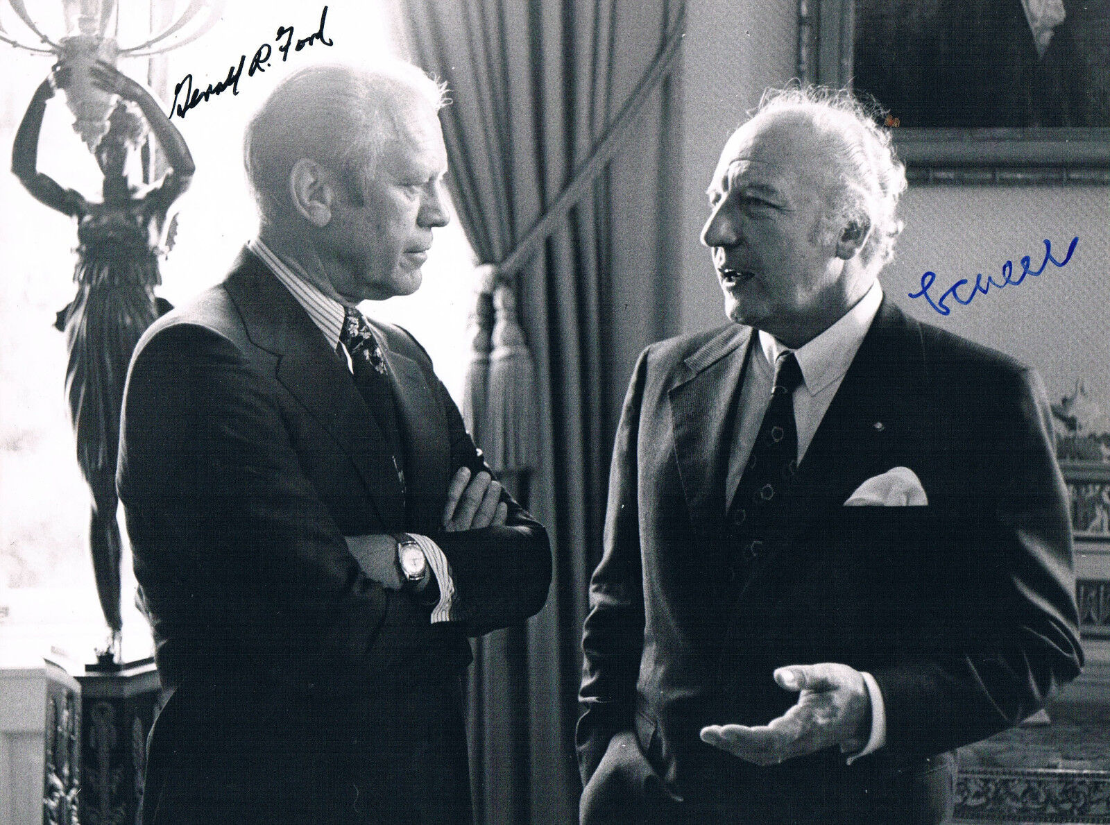 USA Gerald Ford 1913-2006 & Germany Walter Scheel 1919-2016 autograph 7x9 Photo Poster painting