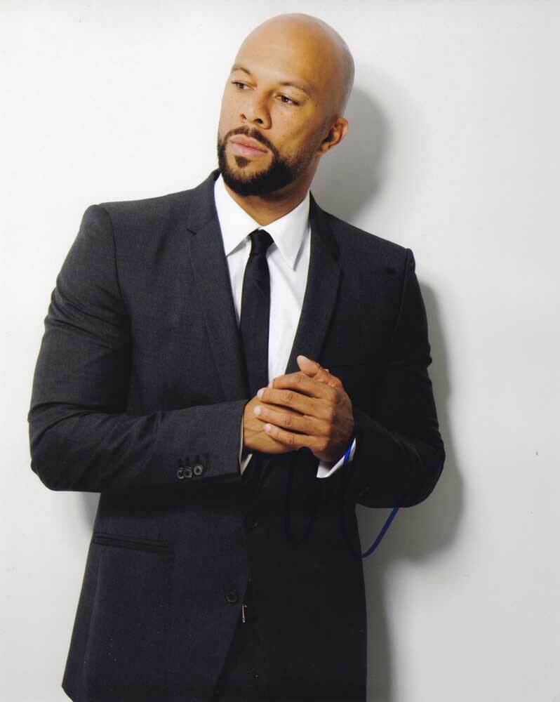 Common In-person AUTHENTIC Autographed Photo Poster painting SHA #98491