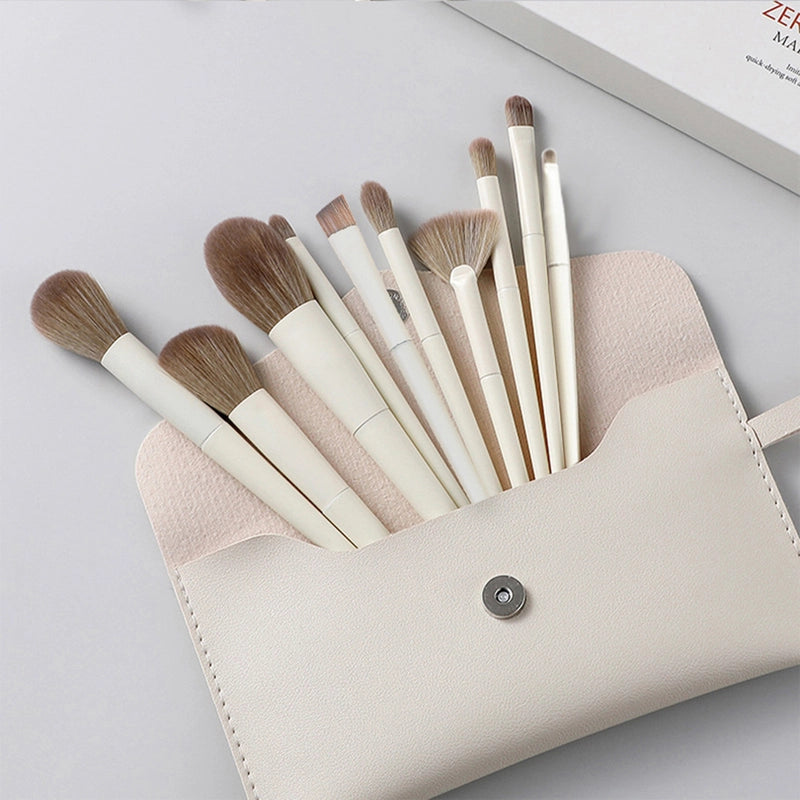 Lady Minimalist Artificial Fiber Plastic Handgrip Makeup Brushes 1 Set