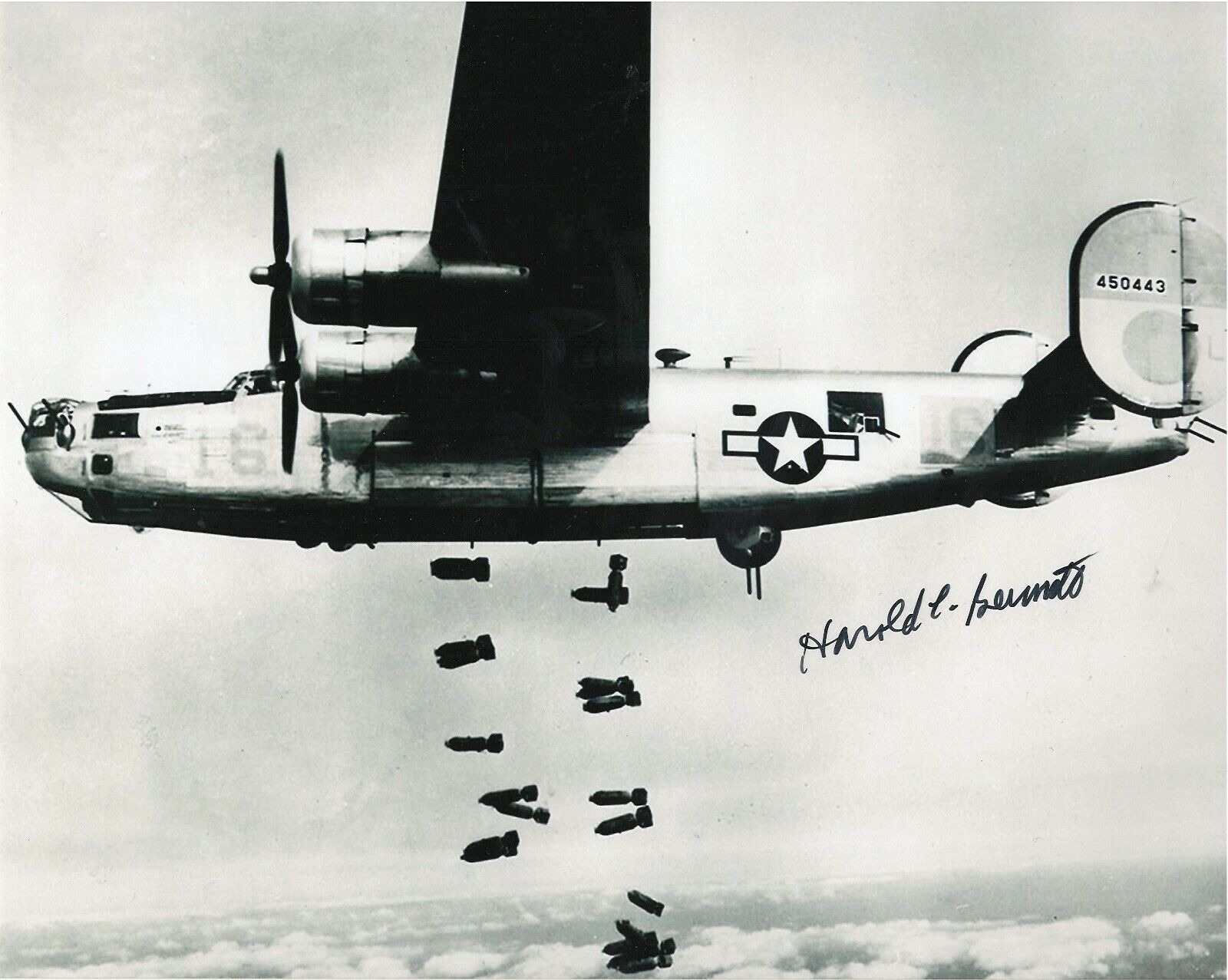 DICK BENNETT 15TH AIR FORCE 451ST BOMB GROUP B-24 GUNNER RARE SIGNED Photo Poster painting