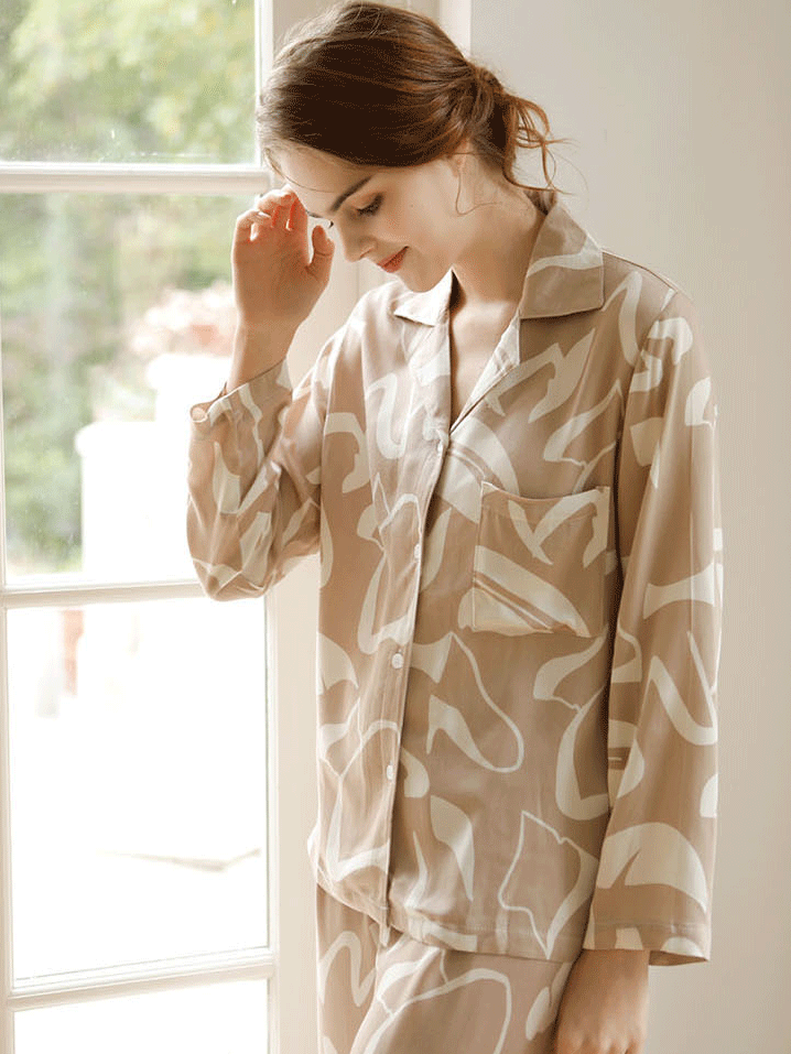 V Neck Regular Fit Abstract Edgy Long Sleeve Pajama Set