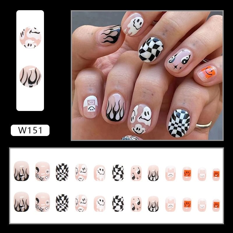 24Pcs Short Round Fake Nails with Glue Almond Wavy Lines Design False Nail Tips Wearable Press on Nails Full Cover Manicure