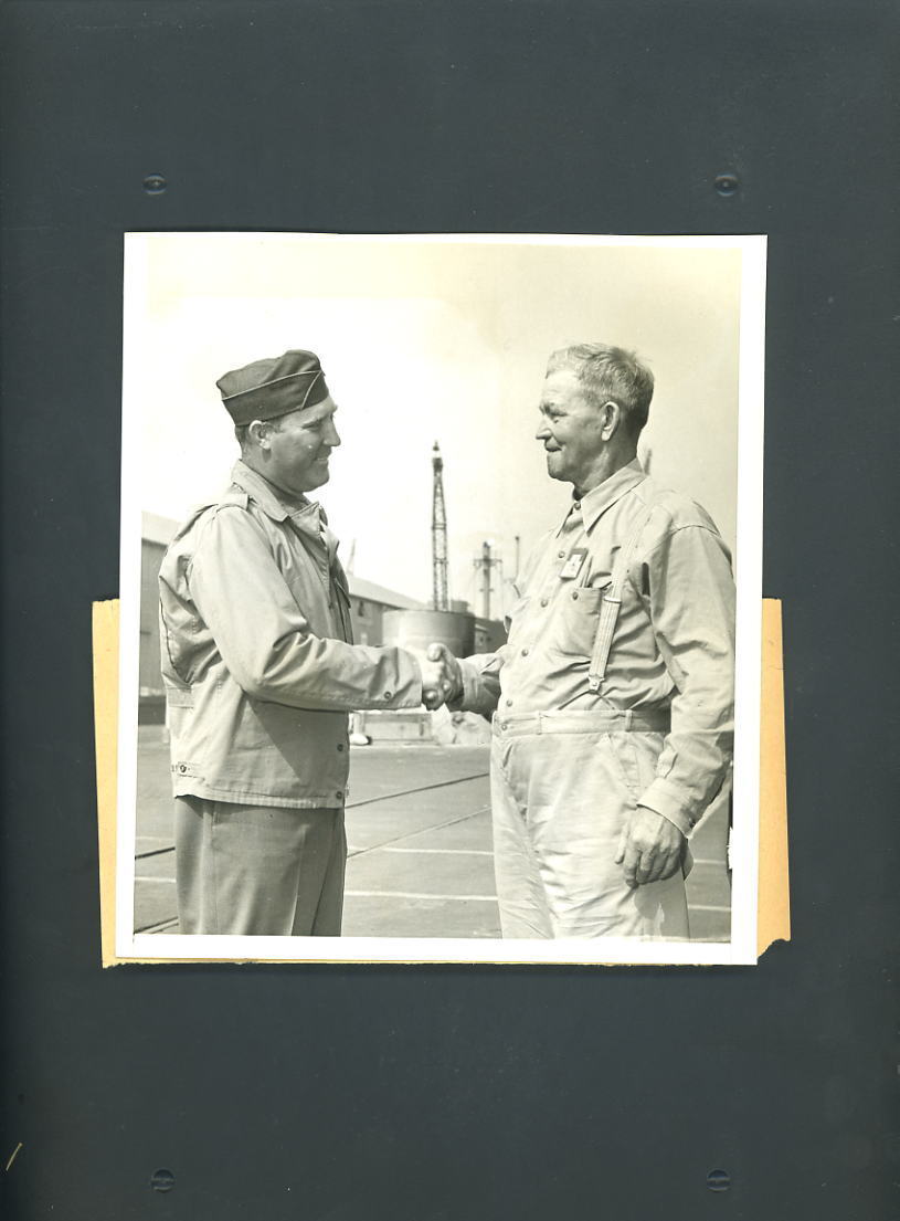 Red Ruffing & George Stoval 1943 Air Corps Type 1 Press Photo Poster painting New York Yankees