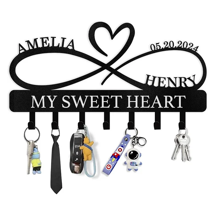 Personalized Key Holder Wall Mount, Custom Couple's Name Key Holder for Wall.