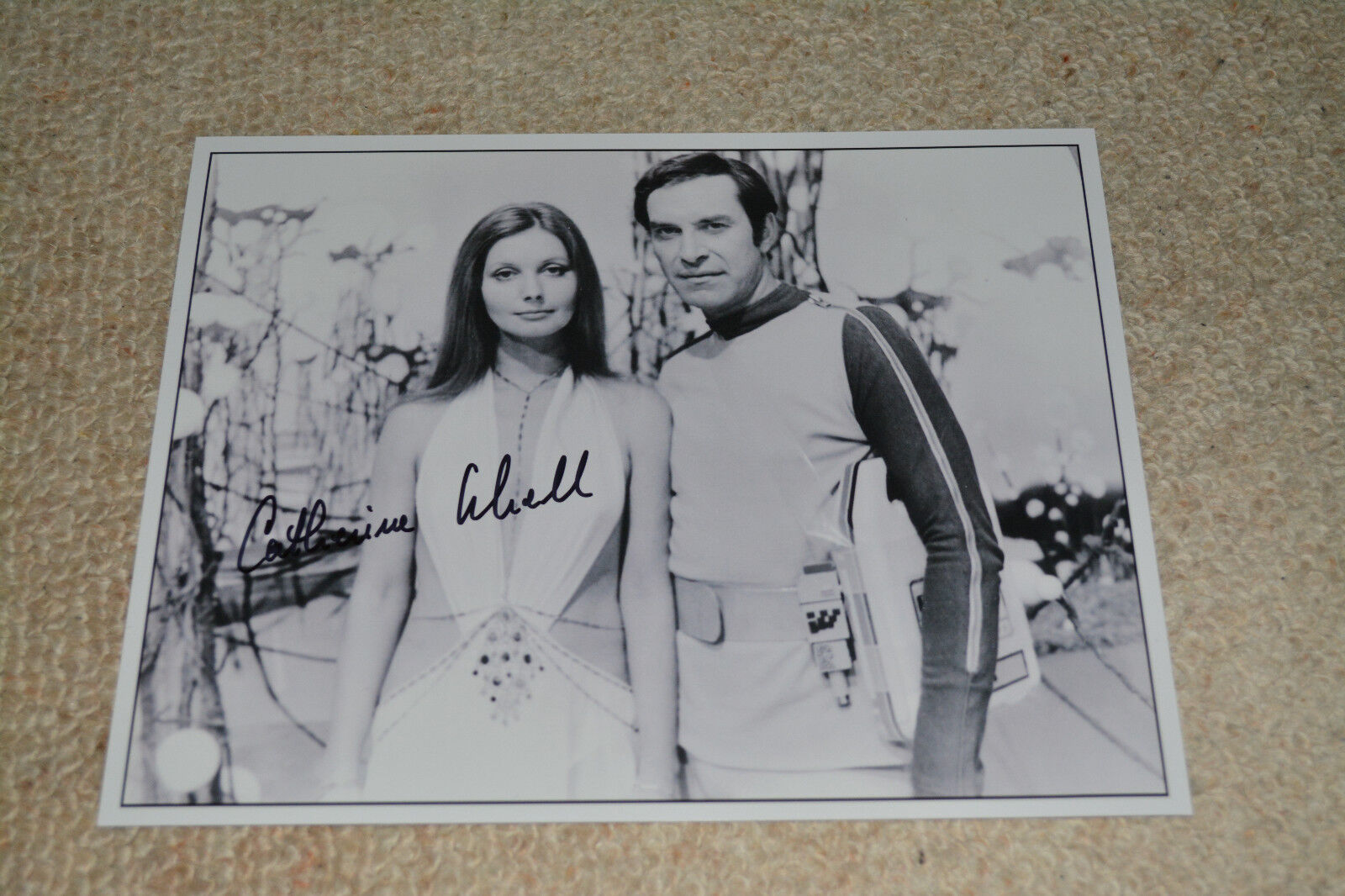 CATHERINE SCHELL signed autograph 8x10 (20x25 cm) In Person SPACE 1999