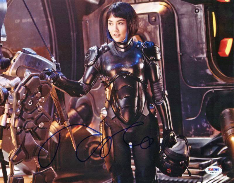 Rinko Kikuchi Pacific Rim Signed Authentic 11X14 Photo Poster painting PSA/DNA #V20421