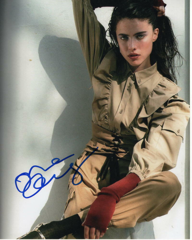 MARGARET QUALLEY SIGNED AUTOGRAPH 8X10 Photo Poster painting SEXY, ONCE UPON A TIME IN HOLLYWOOD