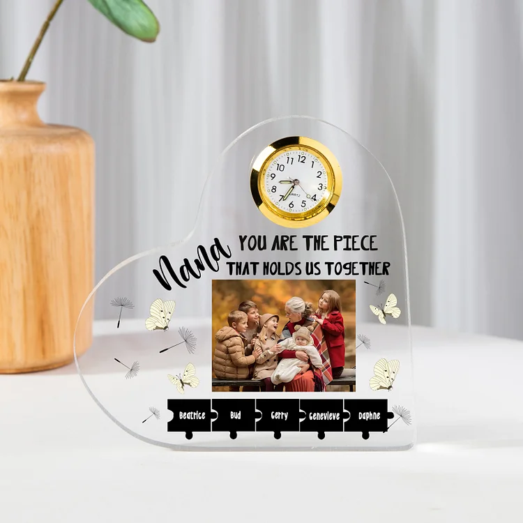 A la familia-Placa acrílica en forma de corazón con un reloj 1 texto, 1 foto y 5 nombres personalizados