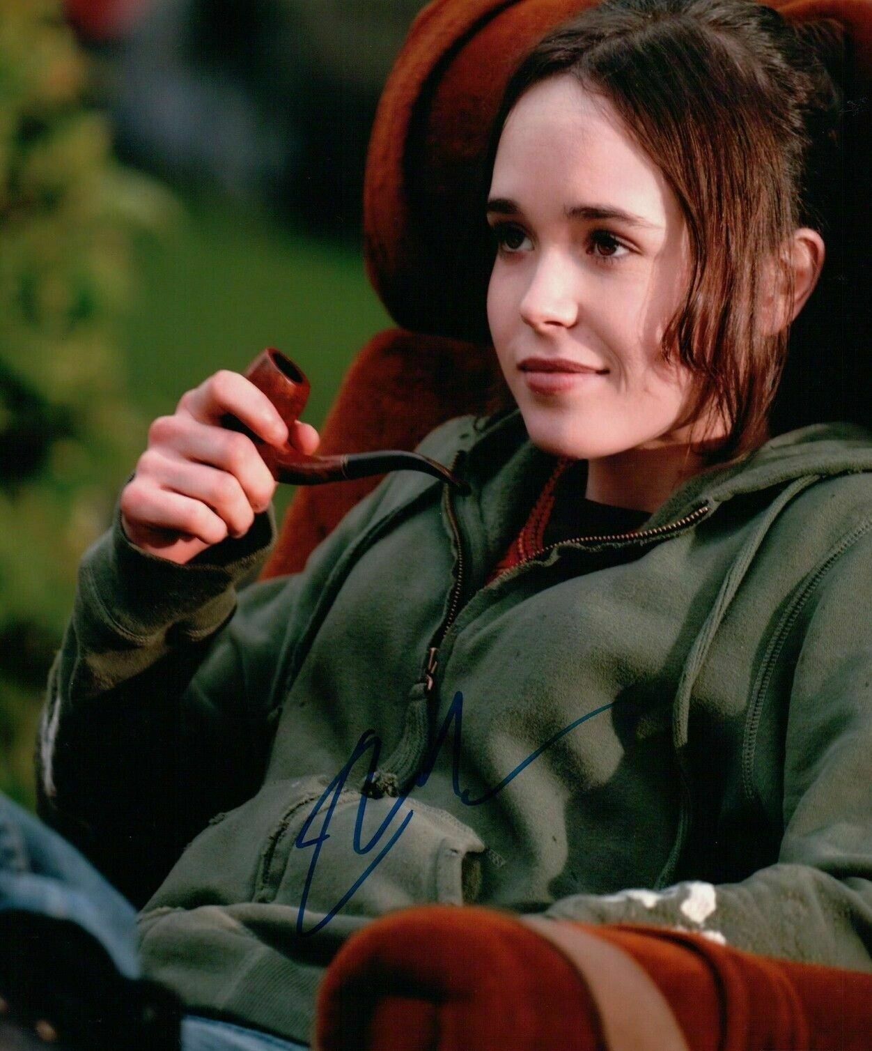 Ellen Page Autographed Signed 8x10 Photo Poster painting ( The Umbrella Academy ) REPRINT