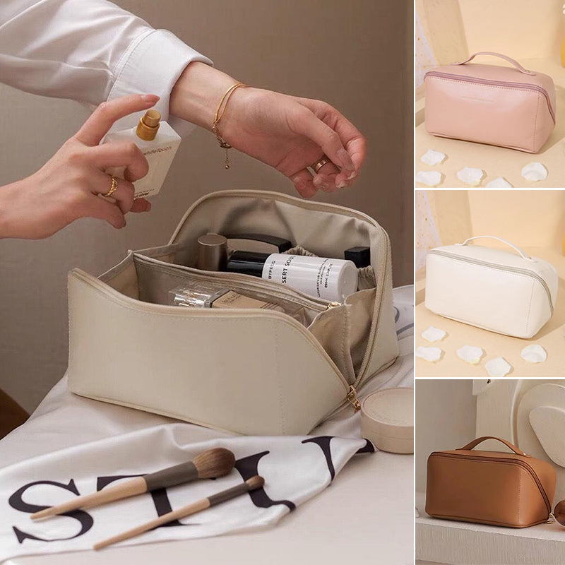 Peach Loft Large-capacity Travel Cosmetic Bag