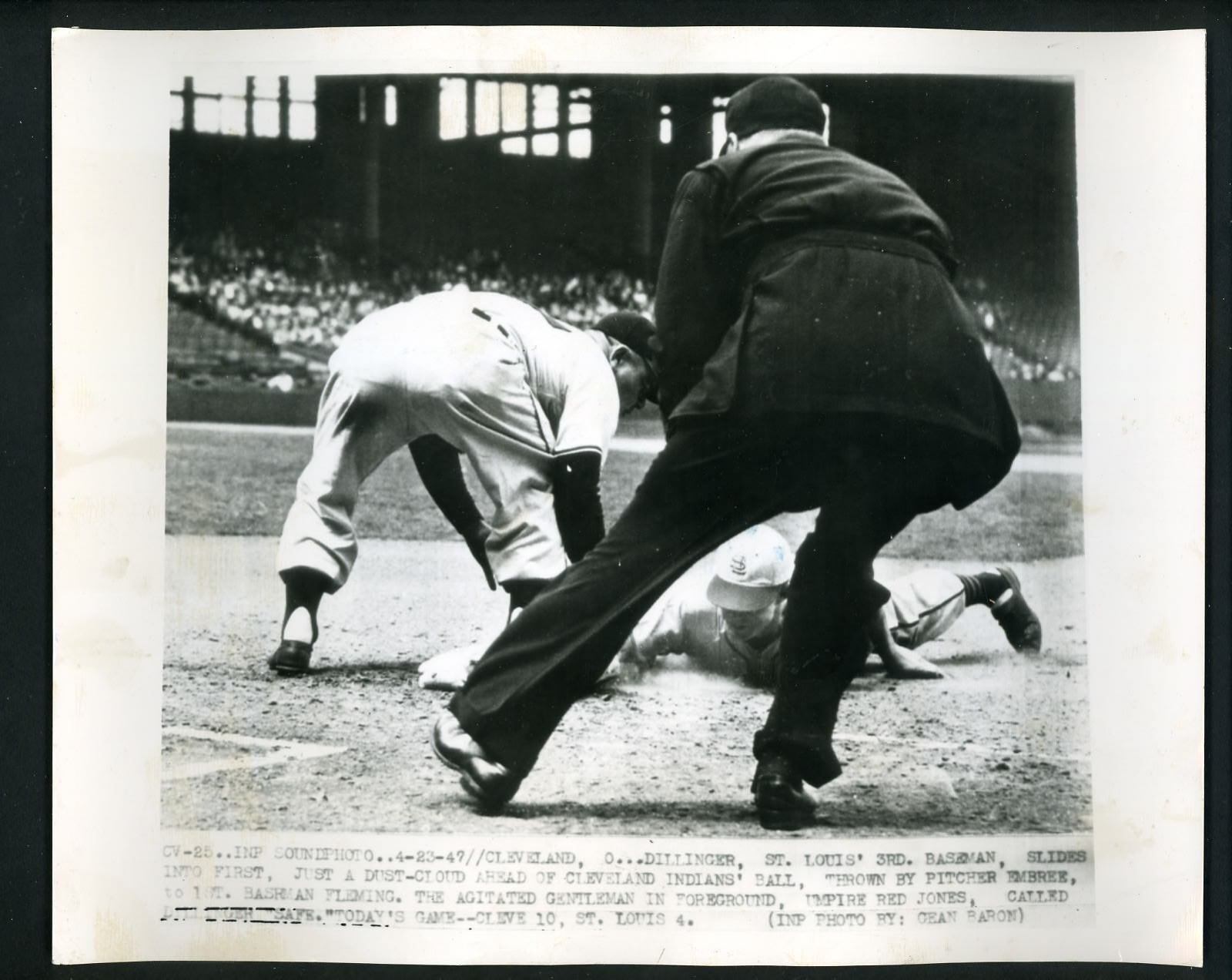 Les Fleming Bob Dillinger Red Jones 1947 Press Photo Poster painting Cleveland Indians Browns