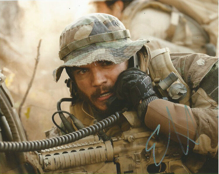 Emile Hirsch Lone Survivor Autographed Signed 8x10 Photo Poster painting COA