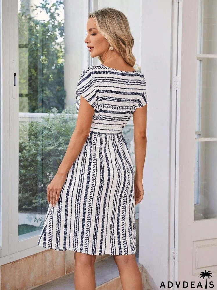 Ditsy Floral Print Belted Dress