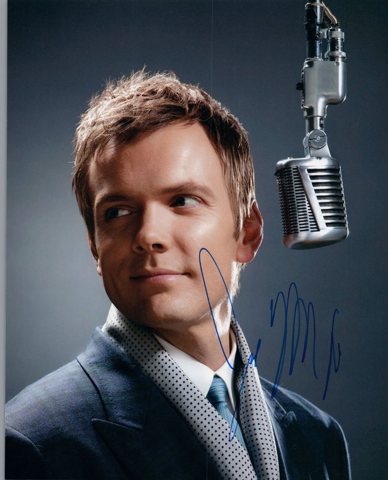 Joel McHale Signed Autographed 8x10 Photo Poster painting Community The Soup COA VD