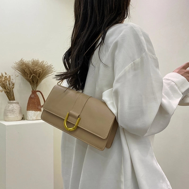 Women’s Medium Pu Leather Solid Color Classic Style Streetwear Sewing Thread Square Lock Clasp Underarm Bag