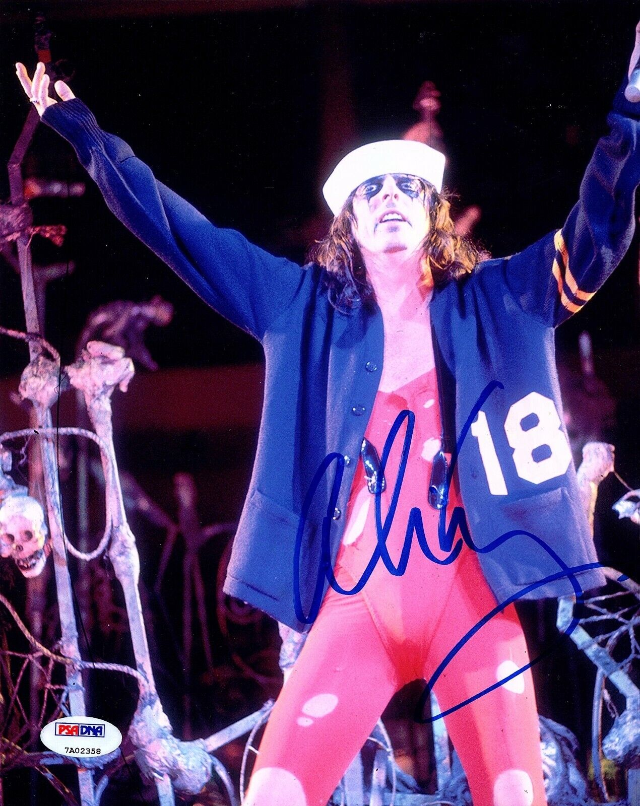 ALICE COOPER Autograph Hand SIGNED 8x10 Photo Poster painting GLAM ROCK PSA/DNA CERTIFIED