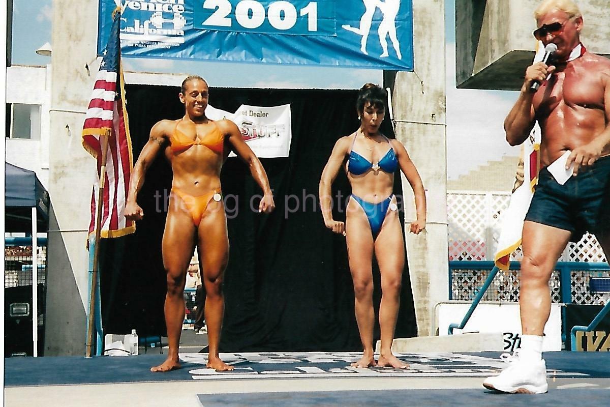 MUSCLE GIRLS Fit Women FOUND Photo Poster painting Color BODYBUILDERS Original VINTAGE 07 21 ZZ