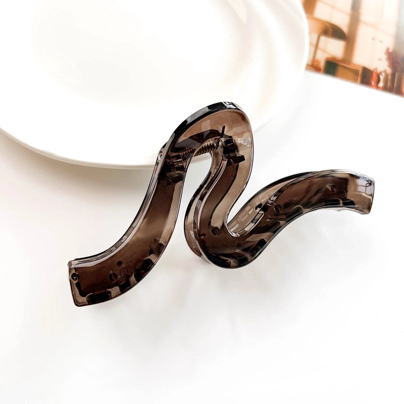 Women’s IG Style Minimalist Moon Waves Solid Color Plastic Hollow Out Hair Claws