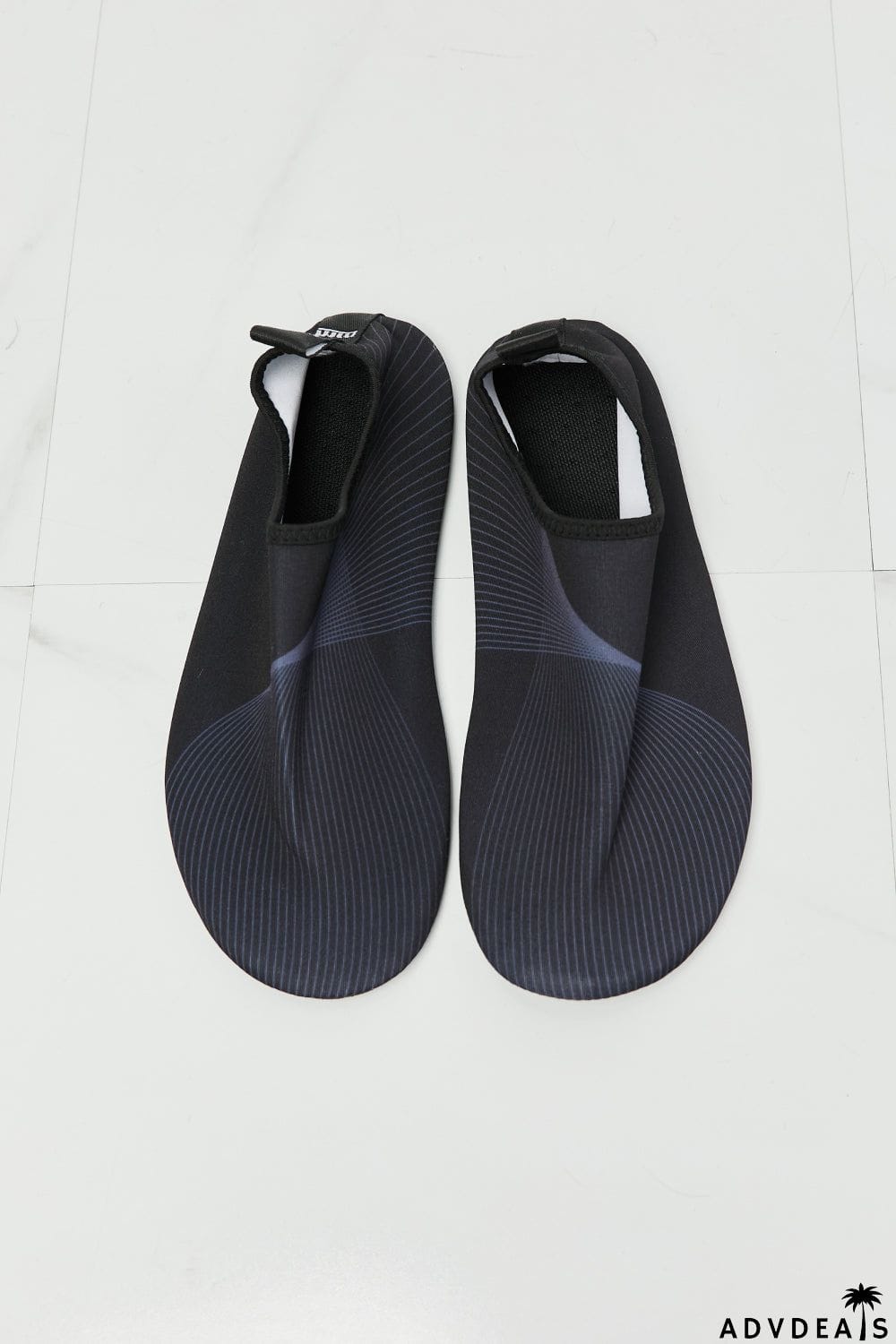 MMshoes On The Shore Water Shoes in Black