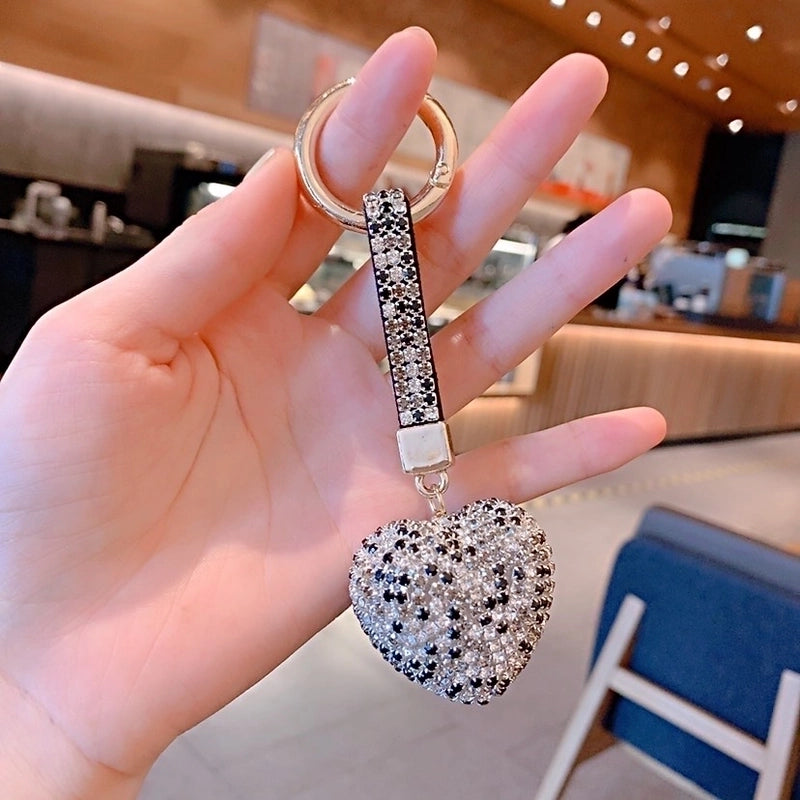 Fashion Heart Shape Arylic Metal Inlay Rhinestones Women’s Bag Pendant Keychain