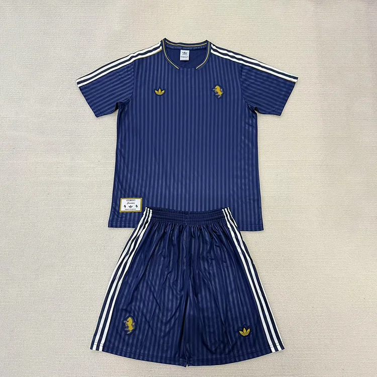 25/26 Juventus Retro Special Edition Kids Set