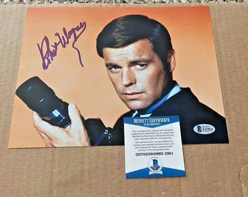 ROBERT WAGNER SIGNED YOUNG 8X10 Photo Poster painting BECKETT CERTIFIED