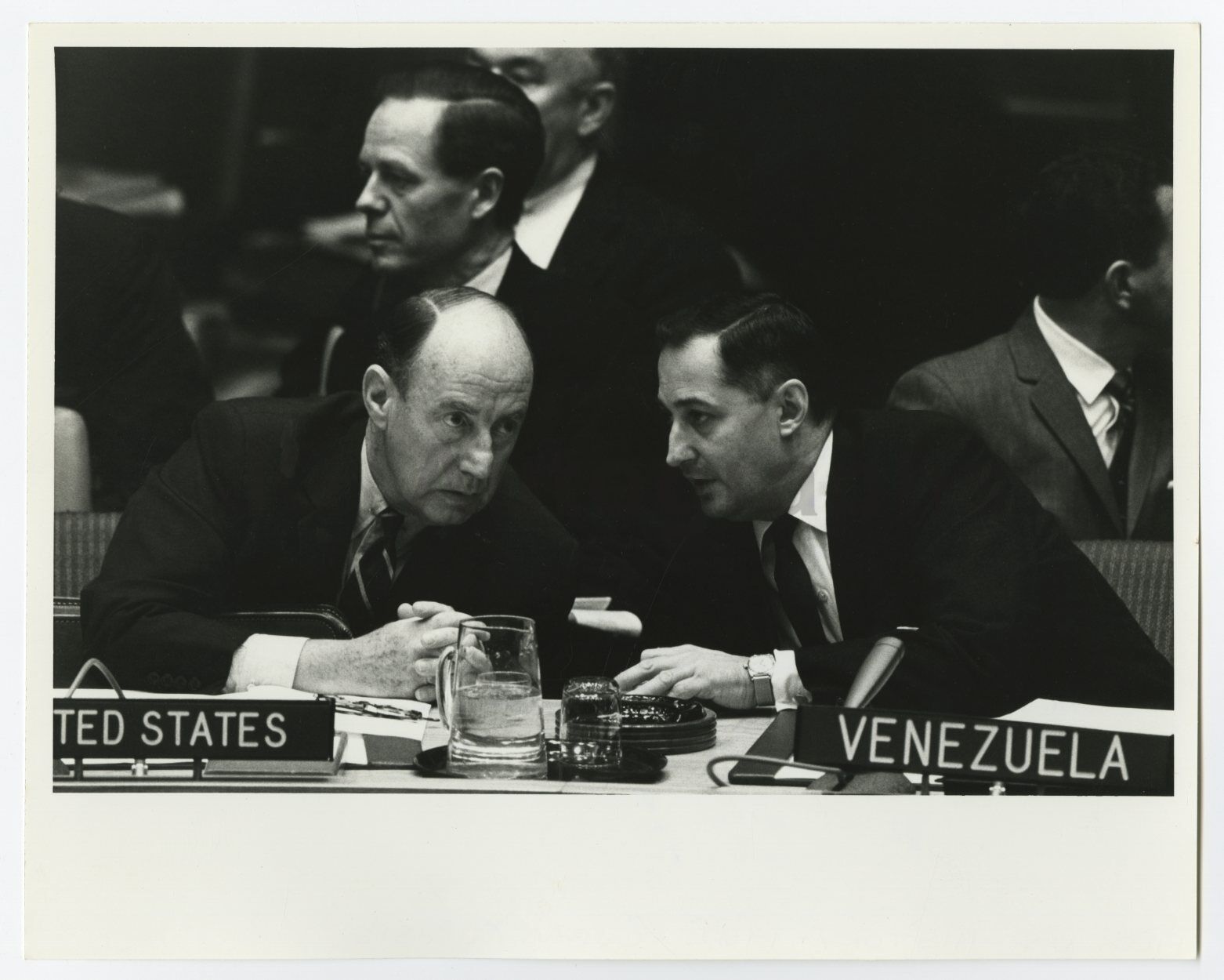 Cuban Crisis - Vintage 8x10 Publication Photo Poster paintinggraph - United Nations Debates