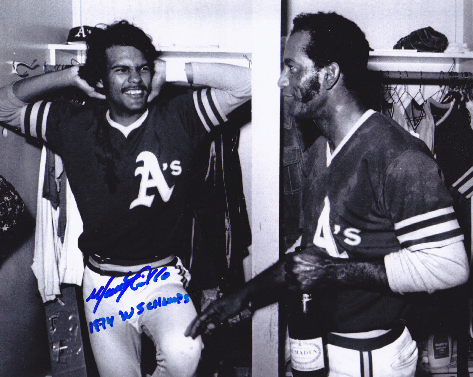 MANNY TRILLO OAKLAND A'S 1974 WS CHAMPS ACTION SIGNED 8x10