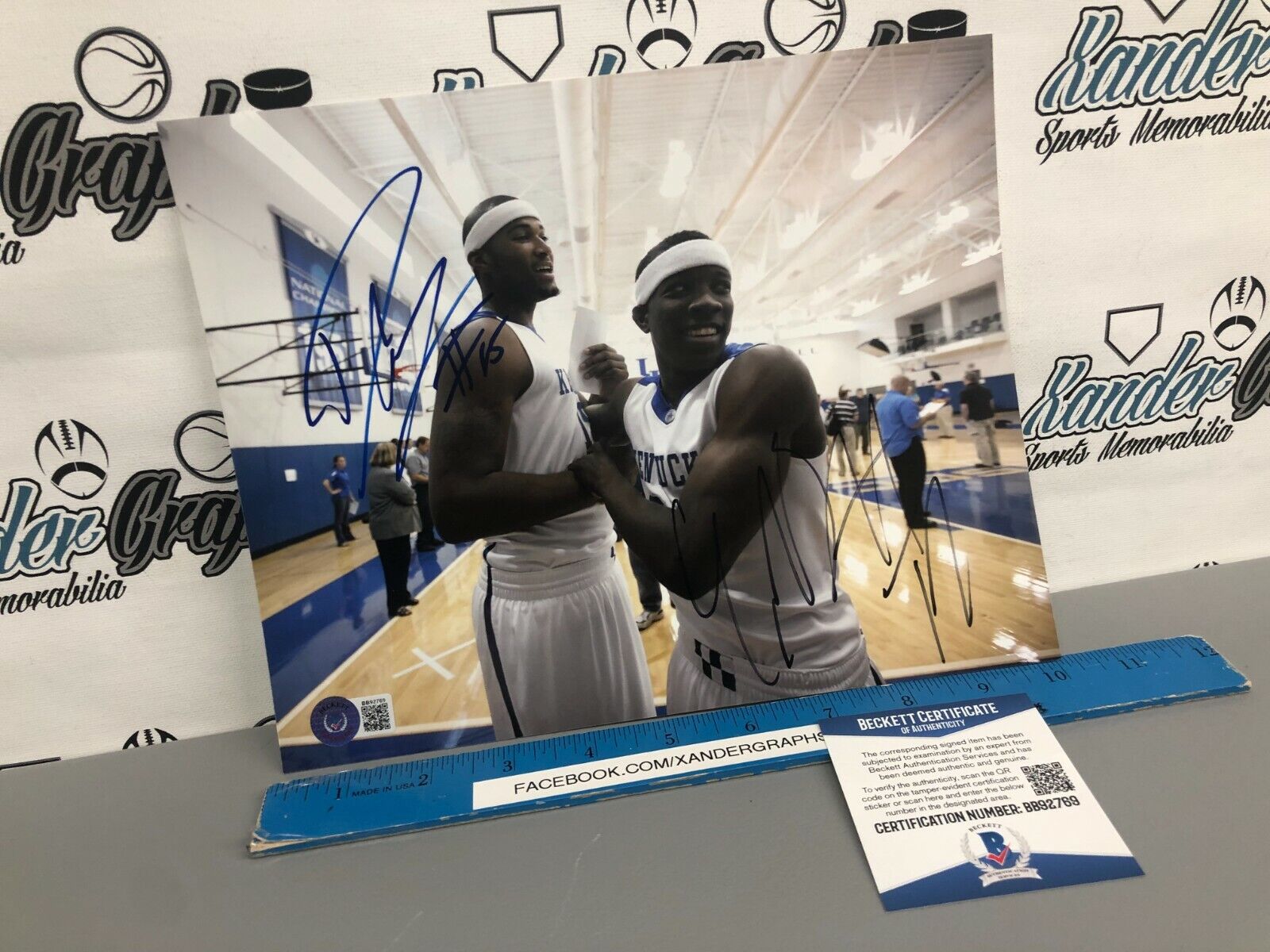 DEMARCUS COUSINS ERIC BLEDSOE SIGNED AUTOGRAPHED 8x10 Photo Poster paintingGRAPH BECKETT BAS COA