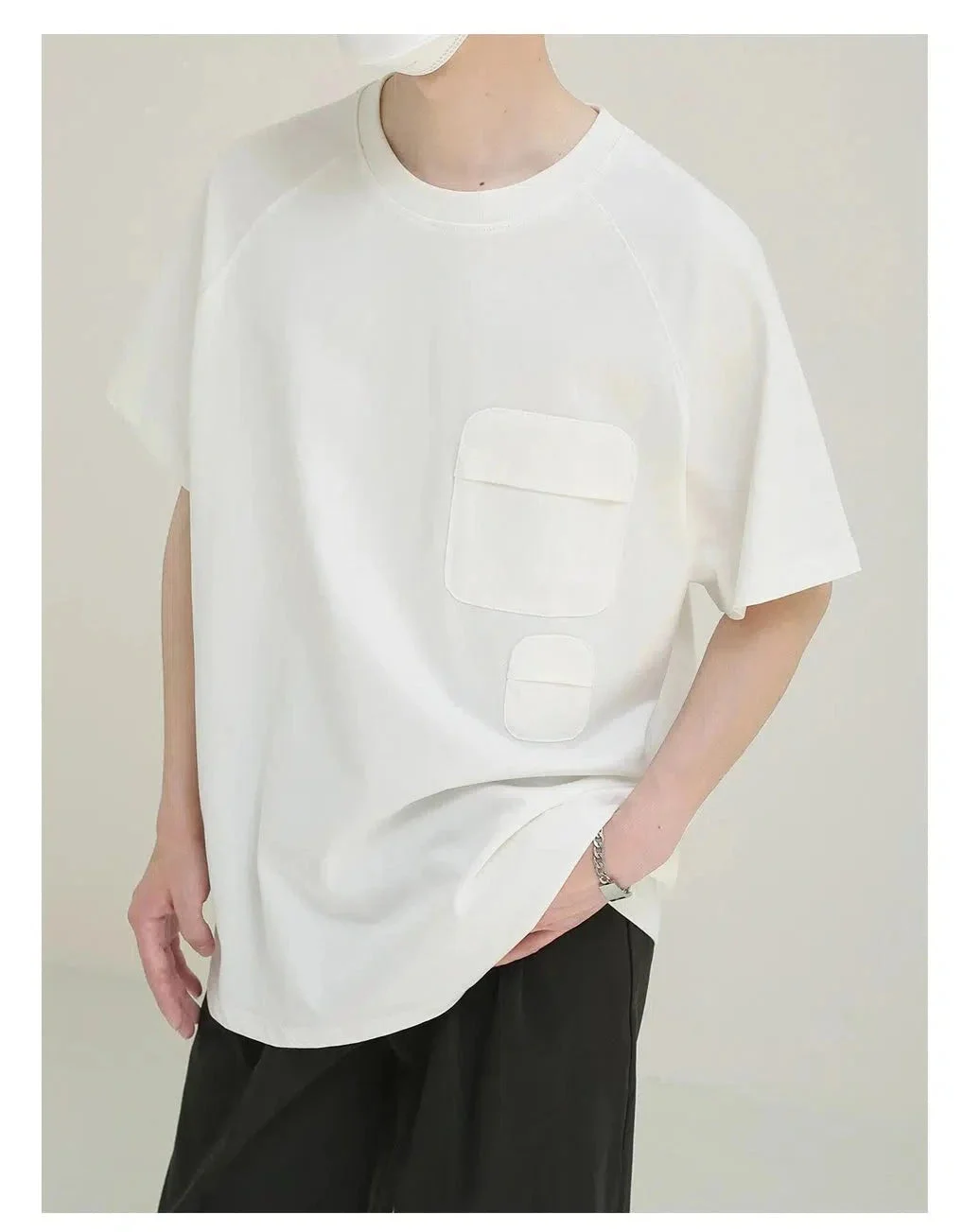 Aonga Round Neck T-shirt with Pocket