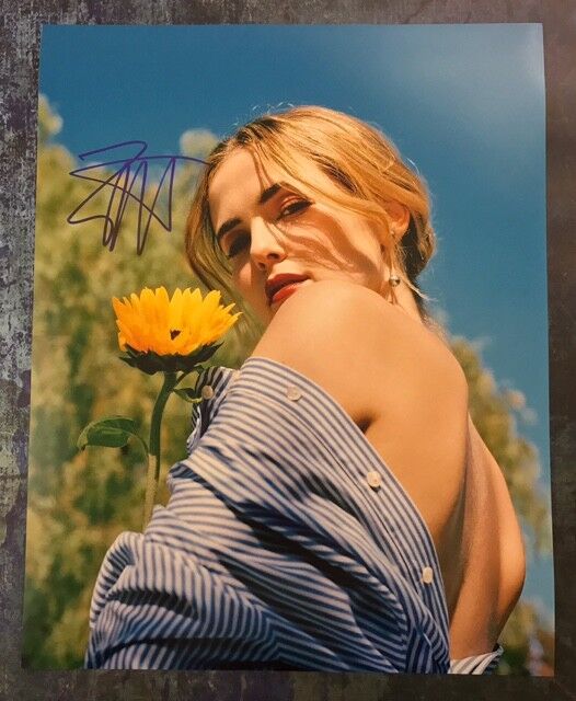 GFA Sexy Actress Why Him? * ZOEY DEUTCH * Signed Autograph 11x14 Photo Poster painting AD3 COA