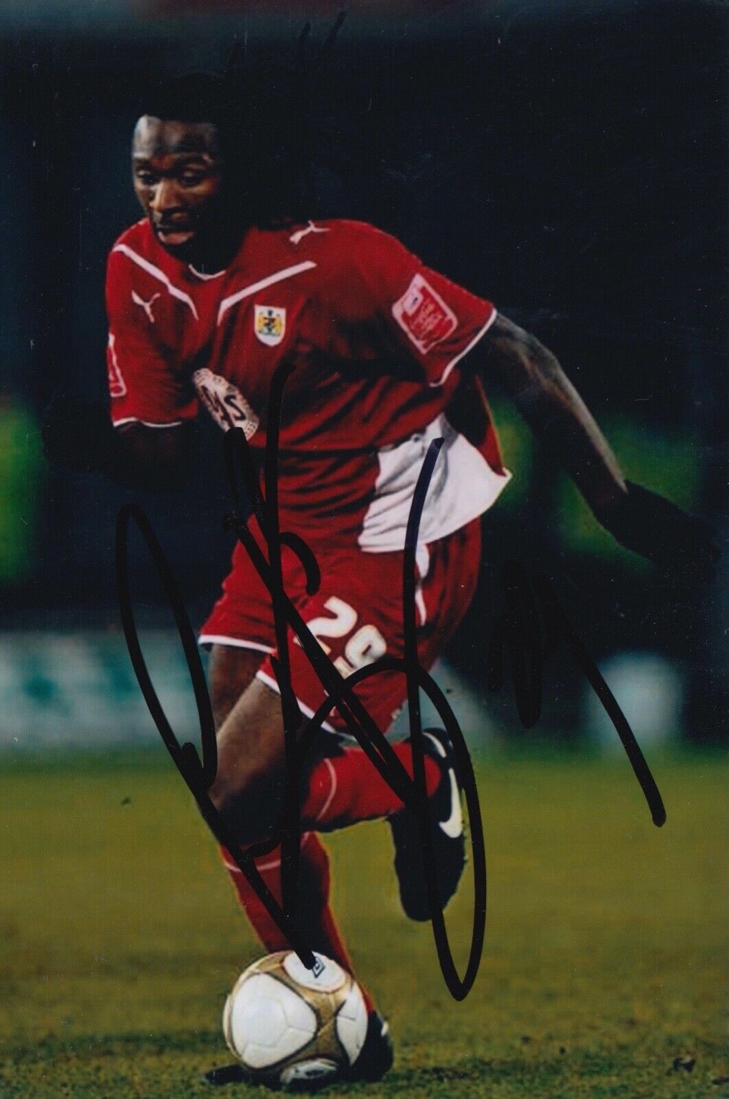 EVANDER SNO HAND SIGNED 6X4 Photo Poster painting - FOOTBALL AUTOGRAPH - BRISTOL CITY 3.