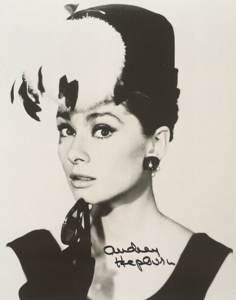 AUDREY HEPBURN Signed Photo Poster paintinggraph - Beautiful Film Actress - preprint