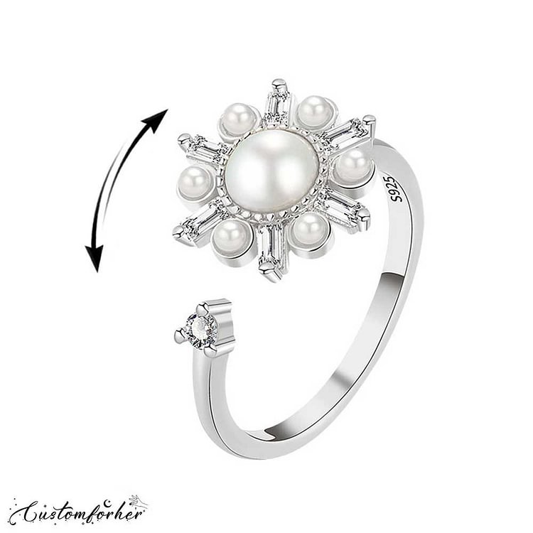 Seven Beads Linked Exquisite Creative Rotating Ring
