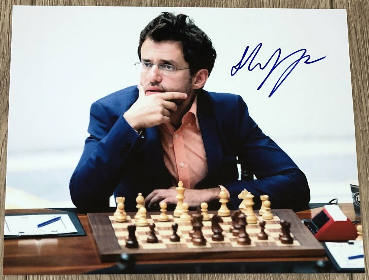 CHESS GRANDMASTER LEVON ARONIAN SIGNED AUTOGRAPH 8x10 Photo Poster painting G w/EXACT PROOF