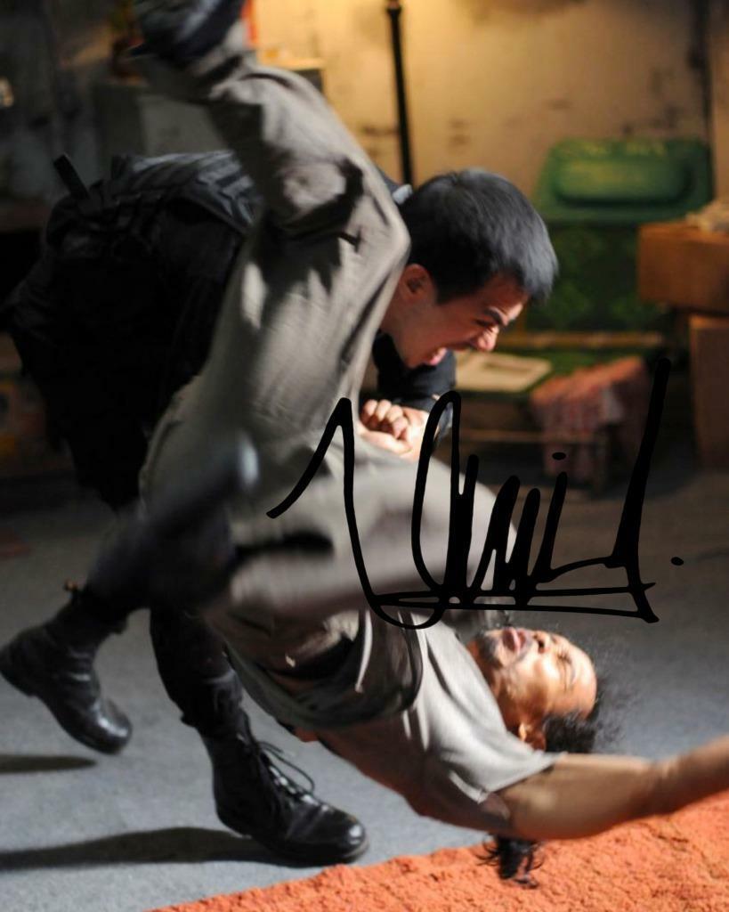 Iko Uwais The Raid Redemption SIGNED AUTOGRAPHED 10 X 8