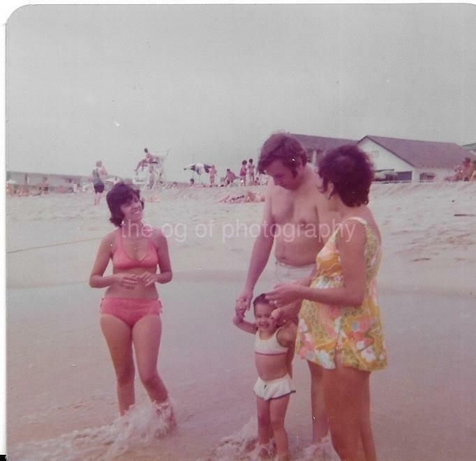 FOUND Photo Poster paintingGRAPH Color A DAY AT THE BEACH Original Snapshot VINTAGE JD 110 11 K