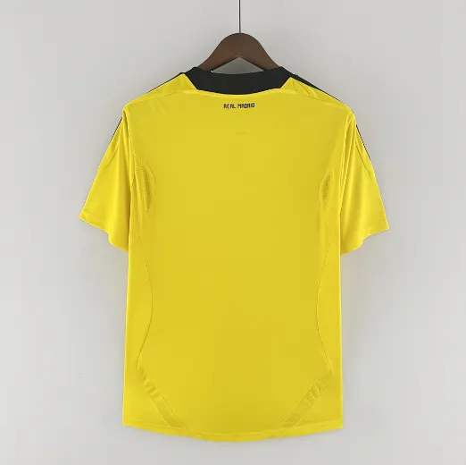 Retro 2011/2012 Real Madrid Goalkeeper Yellow Football Shirt Thai Quality