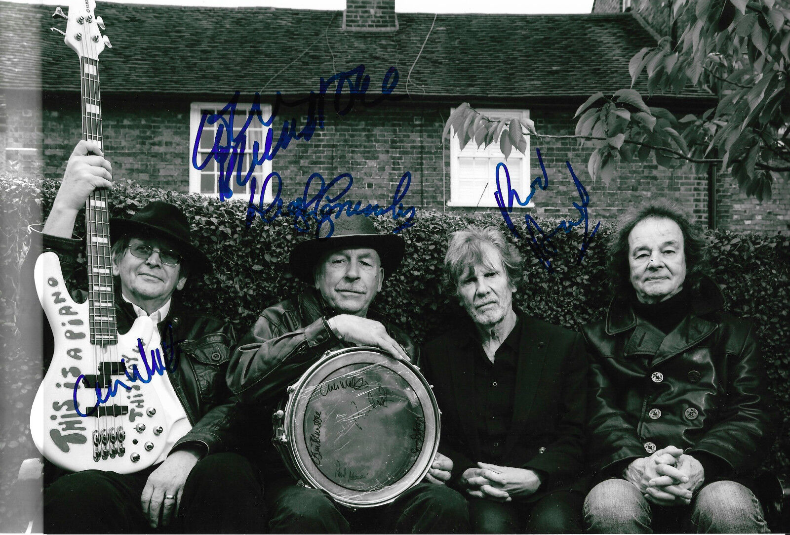 The Zombies signed 8x12 inch Photo Poster painting autograph