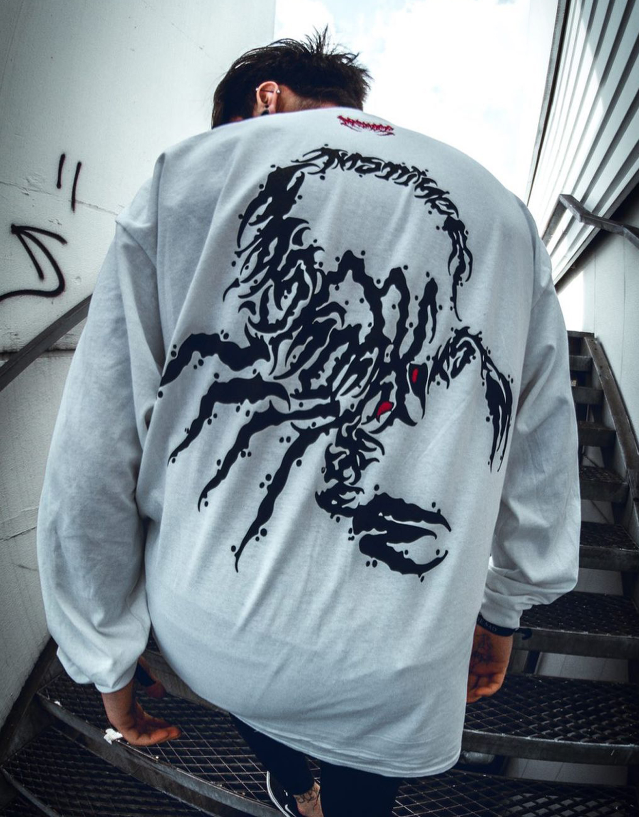 Scorpion Large Print Crew Neck Sweatshirt / TECHWEAR CLUB / Techwear