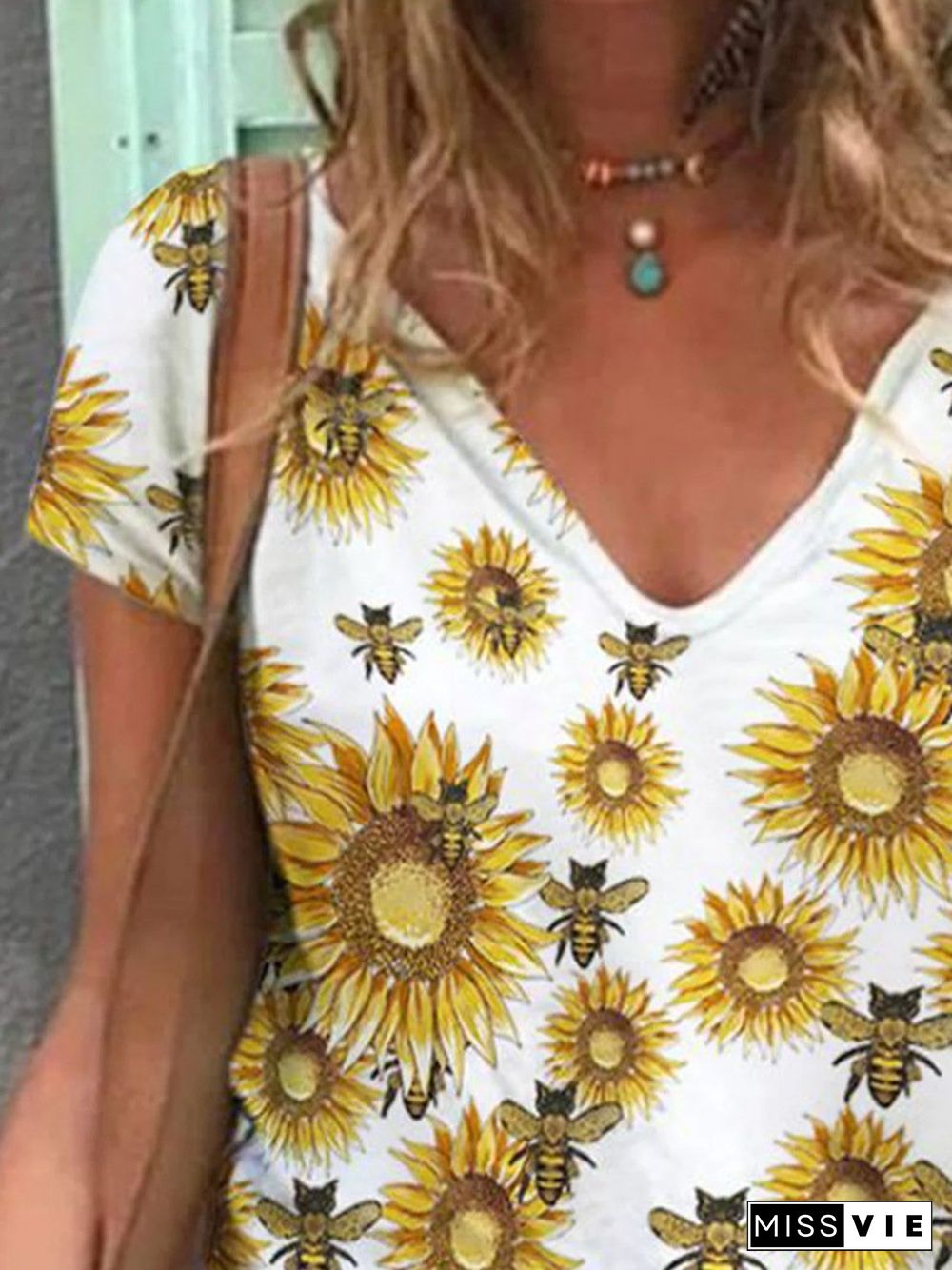 Women Short Sleeve V-neck Floral Printed Top